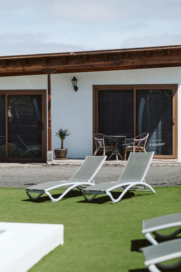 Hotelito Rural Flor De Timanfaya Тинахо Экстерьер фото