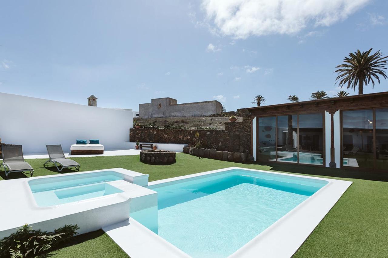 Hotelito Rural Flor De Timanfaya Тинахо Экстерьер фото