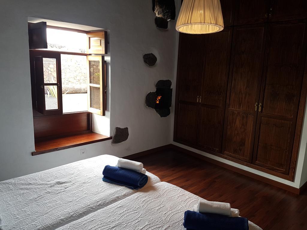 Hotelito Rural Flor De Timanfaya Тинахо Экстерьер фото