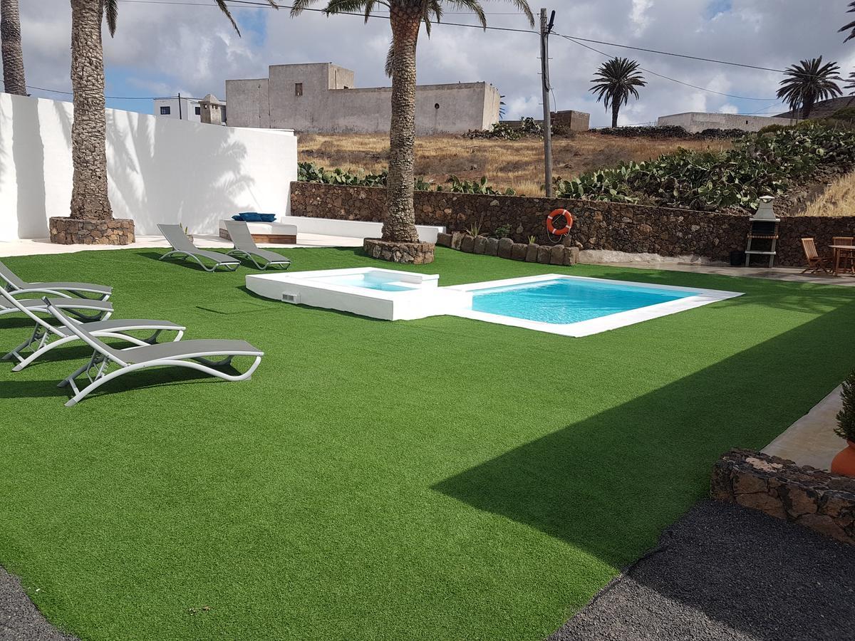 Hotelito Rural Flor De Timanfaya Тинахо Экстерьер фото