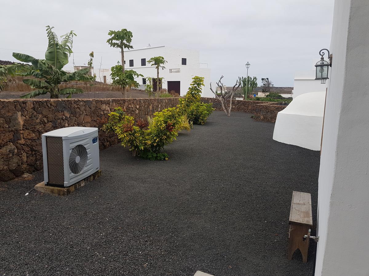 Hotelito Rural Flor De Timanfaya Тинахо Экстерьер фото